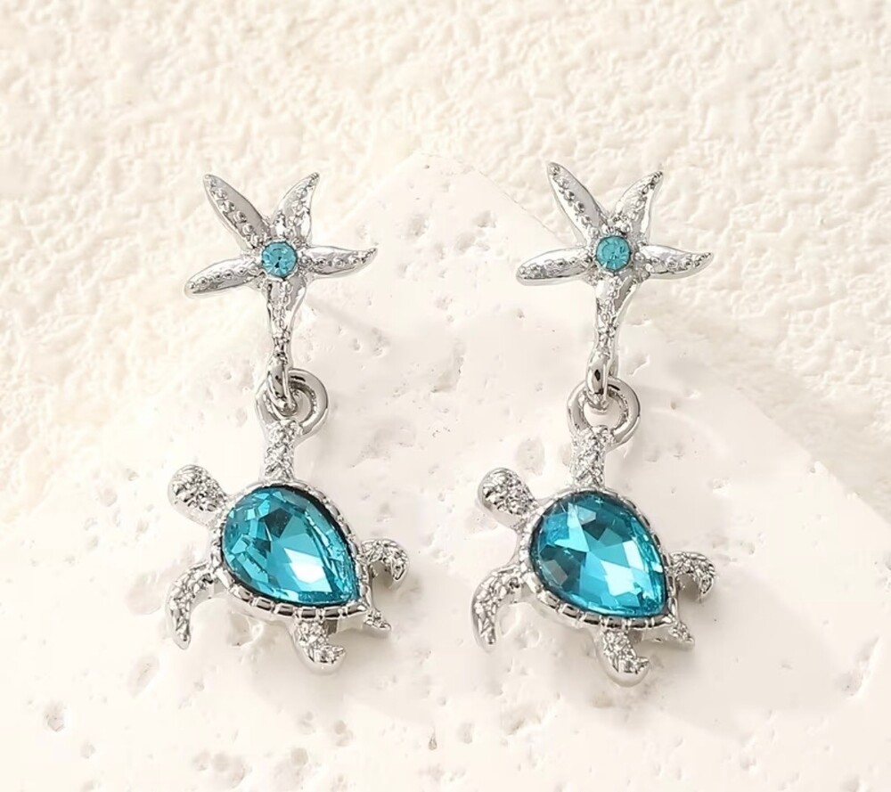 Sea Turtle Starfish Dangle Earrings Aqua Blue Rhinestone Silver Tone Beach Earri